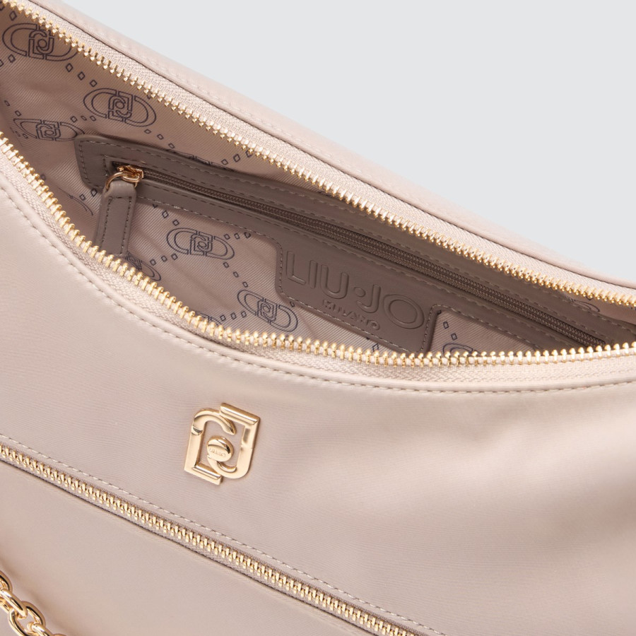 Borsa a Spalla Achala in Nylon...